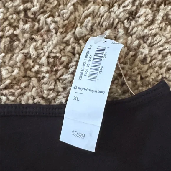 Old Navy First Layer Tank W/Spaghetti Straps Black - Picture 2 of 5